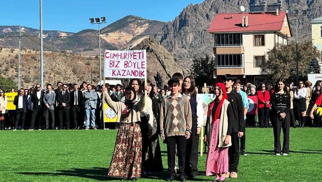 29 Ekim Cumhuriyet Bayramı Coşkuyla Kutlandı